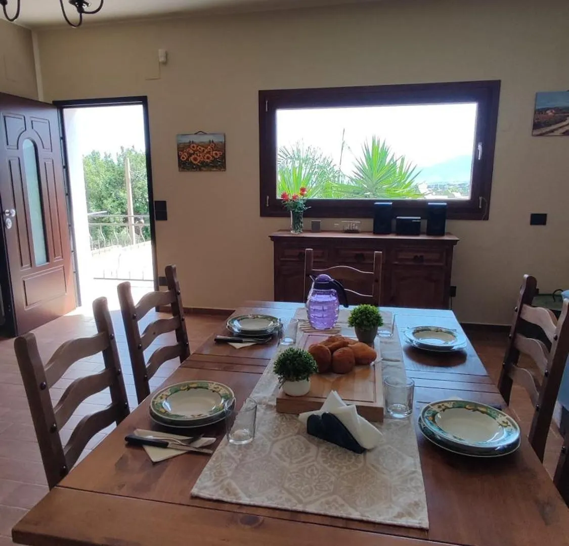 Casa Ohana Carini